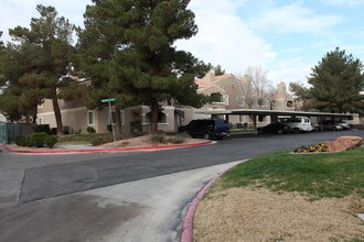 Meadows Condominiums in Las Vegas, NV - Building Photo - Building Photo