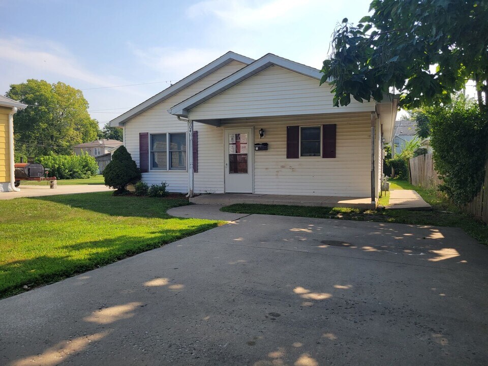 904 N 19th St in Springfield, IL - Building Photo