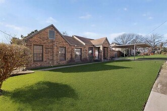 1108 Winters St in Dallas, TX - Building Photo - Building Photo