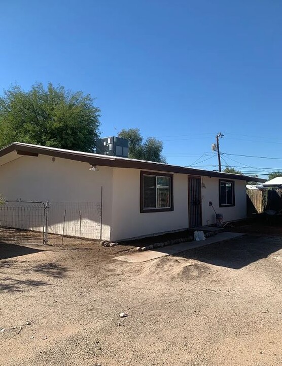 1834 S Amalia Ave in Tucson, AZ - Foto de edificio