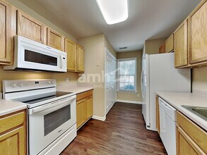 1621 Harper Spring Dr in Clemmons, NC - Building Photo - Building Photo