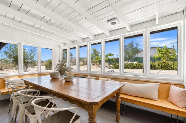 7657 N Star Ave in Twentynine Palms, CA - Building Photo - Building Photo