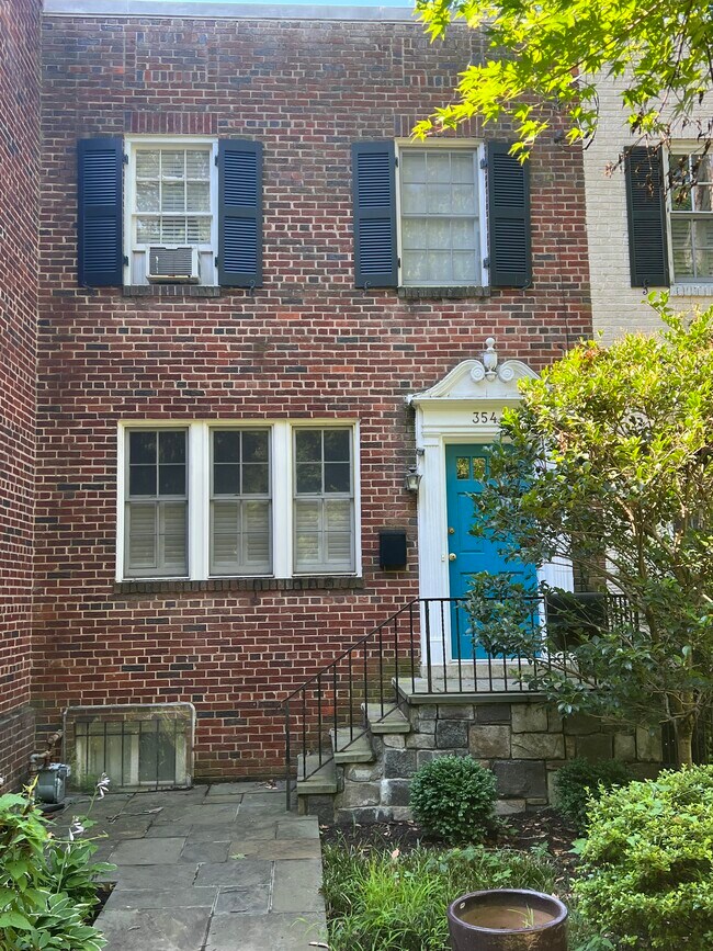3544 Whitehaven Pky NW Rentals in Washington, DC