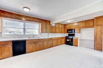 4028 E Virgin St in Tulsa, OK - Building Photo - Building Photo