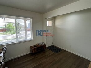 13725 Siltstone St in Longmont, CO - Building Photo - Building Photo