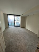 1250 S Michigan Ave, Unit 1509 in Chicago, IL - Building Photo - Building Photo