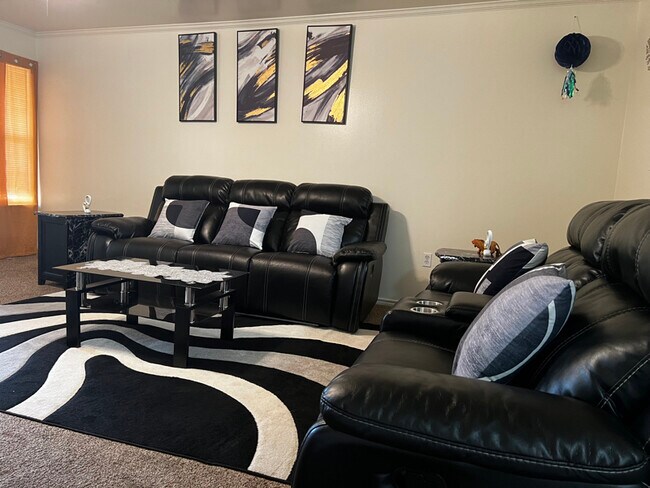 512 N Chicago Ave, Unit B in Lubbock, TX - Building Photo - Building Photo