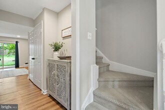 6637 Kelsey Point Cir in Alexandria, VA - Building Photo - Building Photo