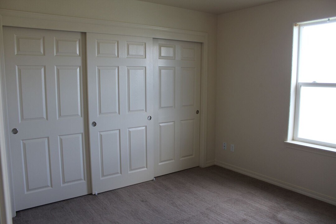 304 N Willow St in Merrill, OR - Building Photo