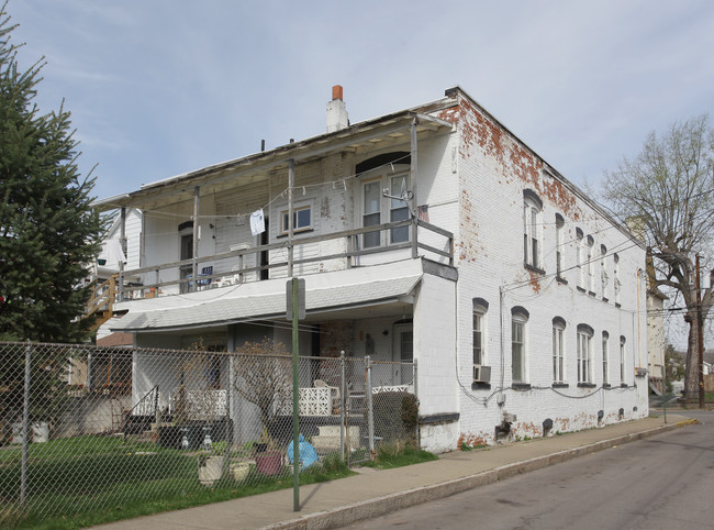 92-94 Carey Ave in Wilkes-Barre, PA - Building Photo - Building Photo