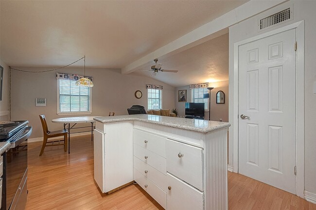 property at 2520 Richmond St