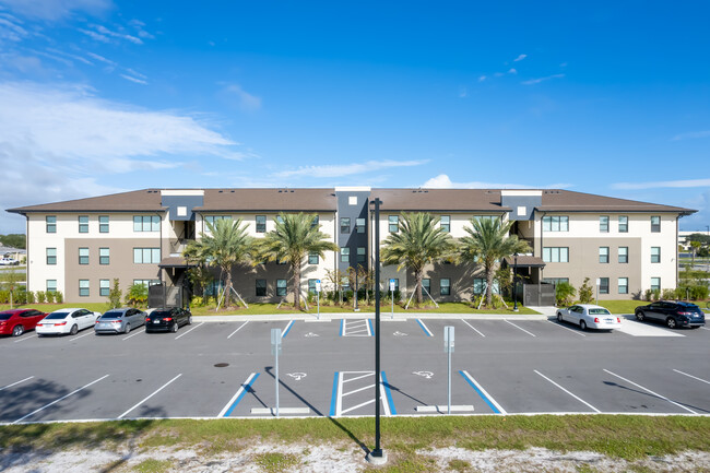 3865 N Wickham Rd in Melbourne, FL - Building Photo - Building Photo