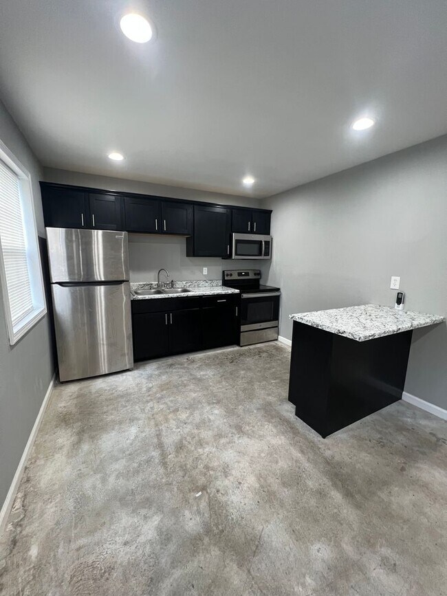 109 Evergreen in Poplar Bluff, MO - Building Photo - Building Photo