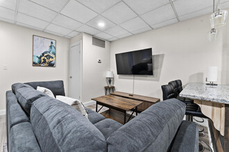 62 Boylston St in Boston, MA - Building Photo - Building Photo