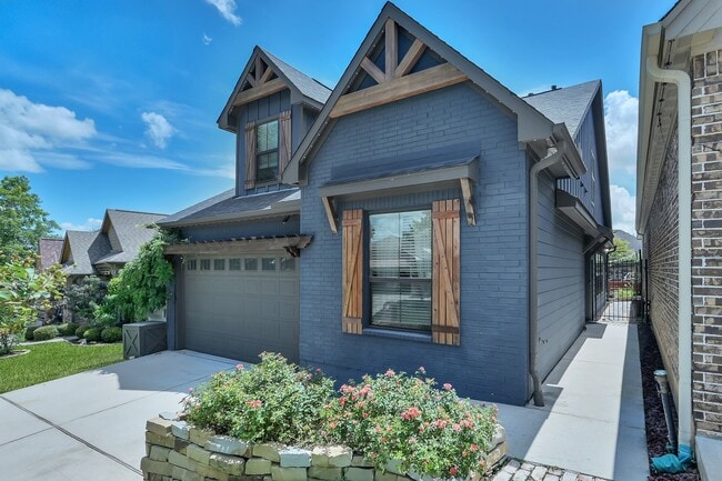 109 Cove Cir in Montgomery, TX - Building Photo - Building Photo