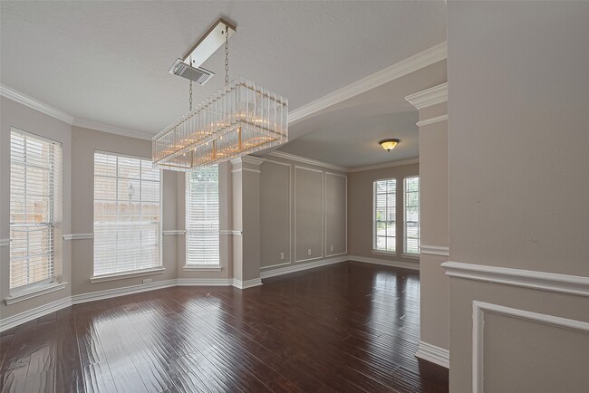 property at 1523 Brook Grove Dr