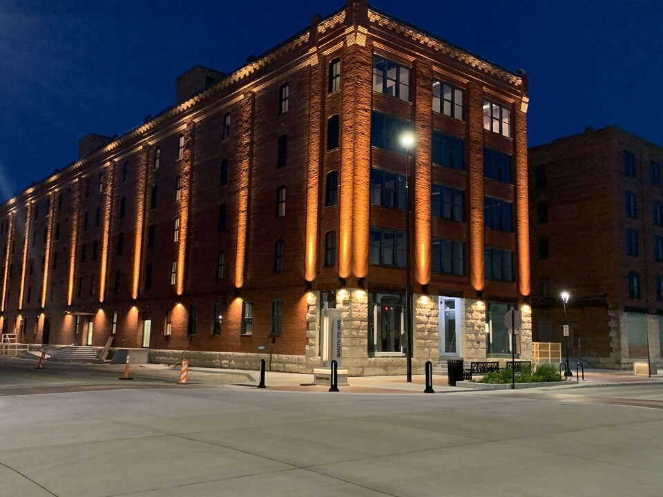 Lee Lofts in Salina, KS - Foto de edificio