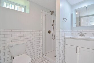 29 Laurel Rd, Unit #0 in Milton, MA - Building Photo - Building Photo
