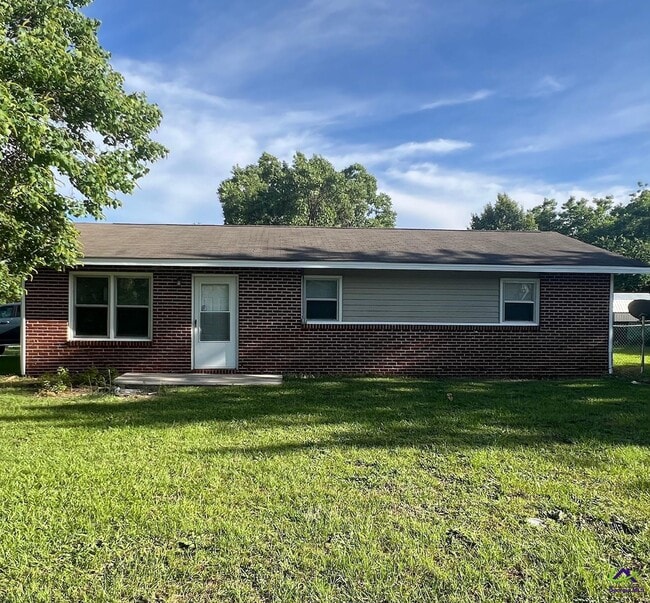 property at 314 Palomino Ln