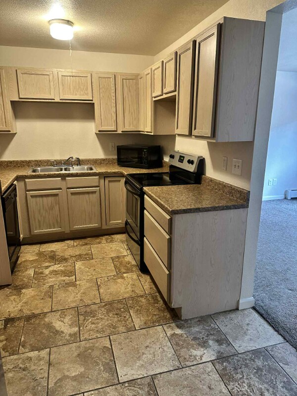 485 Washington St in Craig, CO - Building Photo - Building Photo