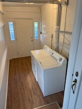 1408 W Main St, Unit 2 in Ephrata, PA - Foto de edificio - Building Photo