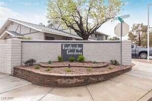 2840 Blue Bonnet Dr in Henderson, NV - Building Photo