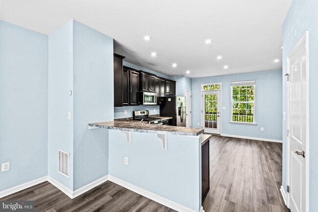 720 River Crest Way in Fredericksburg, VA - Building Photo - Building Photo