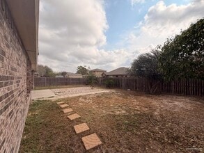 5 Bunting Ln in Mission, TX - Building Photo - Building Photo