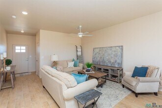 7 Twin Berry Ct in Roswell, NM - Building Photo - Building Photo