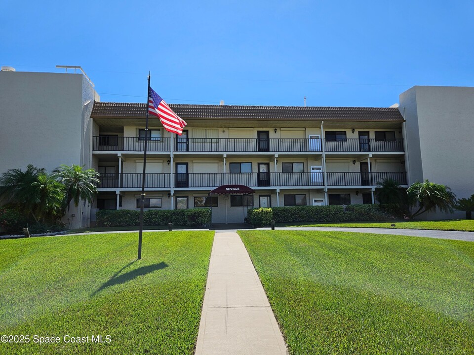 1700 S Atlantic Ave in Cocoa Beach, FL - Building Photo