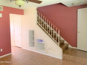 933 E Lodge Dr in Tempe, AZ - Building Photo - Building Photo