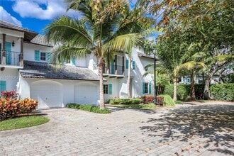 11064 SW 79th Path in Kendall, FL - Building Photo - Building Photo