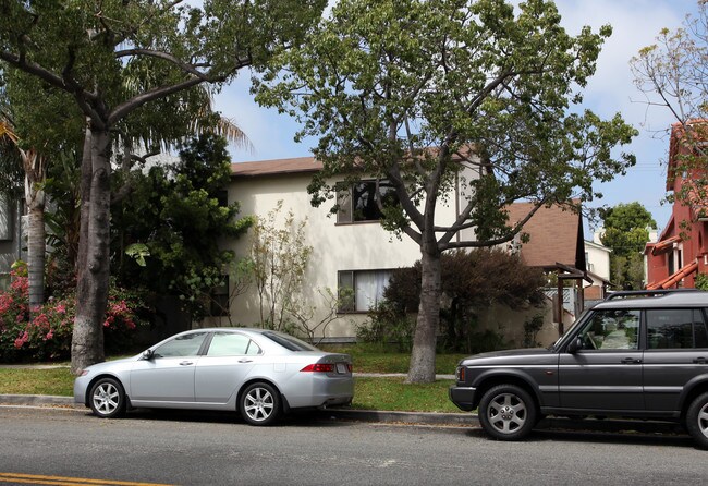 5 Unit Apartment + 1 Nonconf. in Santa Monica, CA - Foto de edificio - Building Photo