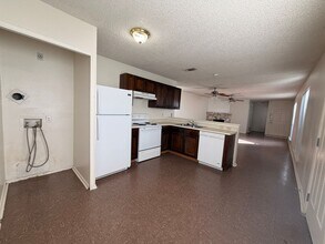 8435 Cranberry Hill-Unit -1 in San Antonio, TX - Building Photo - Building Photo