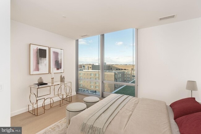 1110 23rd St NW, Unit PH12 in Washington, DC - Foto de edificio - Building Photo