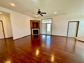 4361 E Sherwood St in Springfield, MO - Building Photo - Building Photo
