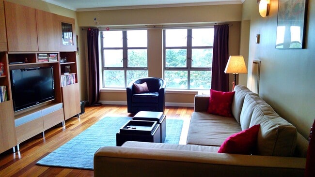 property at 931 Massachusetts Ave