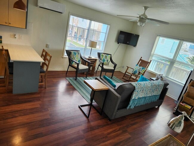 property at 4215 Hardin Dr