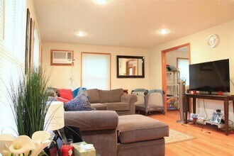 201 Sherman St, Unit 1 in Cambridge, MA - Building Photo - Building Photo
