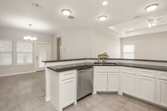 6318 Williams Dr in Corpus Christi, TX - Building Photo - Building Photo