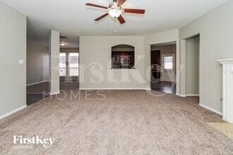 4162 Wells Mark Dr in Humble, TX - Foto de edificio - Building Photo