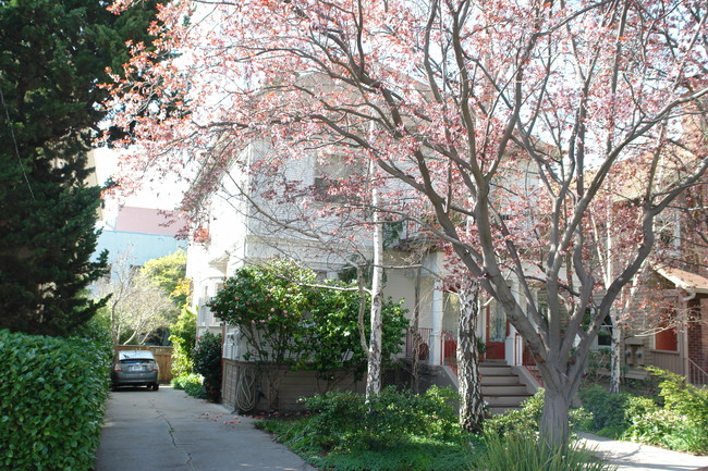 1628 Walnut St in Berkeley, CA - Building Photo - Building Photo