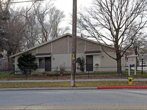 Kimi in Ogden, UT - Foto de edificio - Building Photo