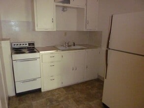 725 S 16th Ave in Caldwell, ID - Foto de edificio - Building Photo