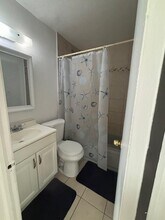 196 Meucci Ave in Babylon, NY - Building Photo - Building Photo