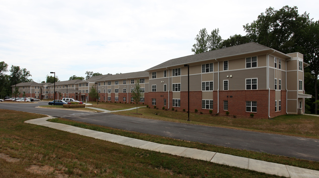 Eno Haven Apartments in Hillsborough, NC - Building Photo