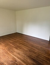 3125 Mc Clure Ave in Flint, MI - Building Photo - Building Photo
