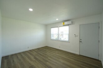 21835 Dracaea Ave in Moreno Valley, CA - Building Photo - Building Photo