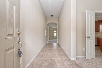 10019 Taylor Springs Ln in Tomball, TX - Building Photo - Building Photo