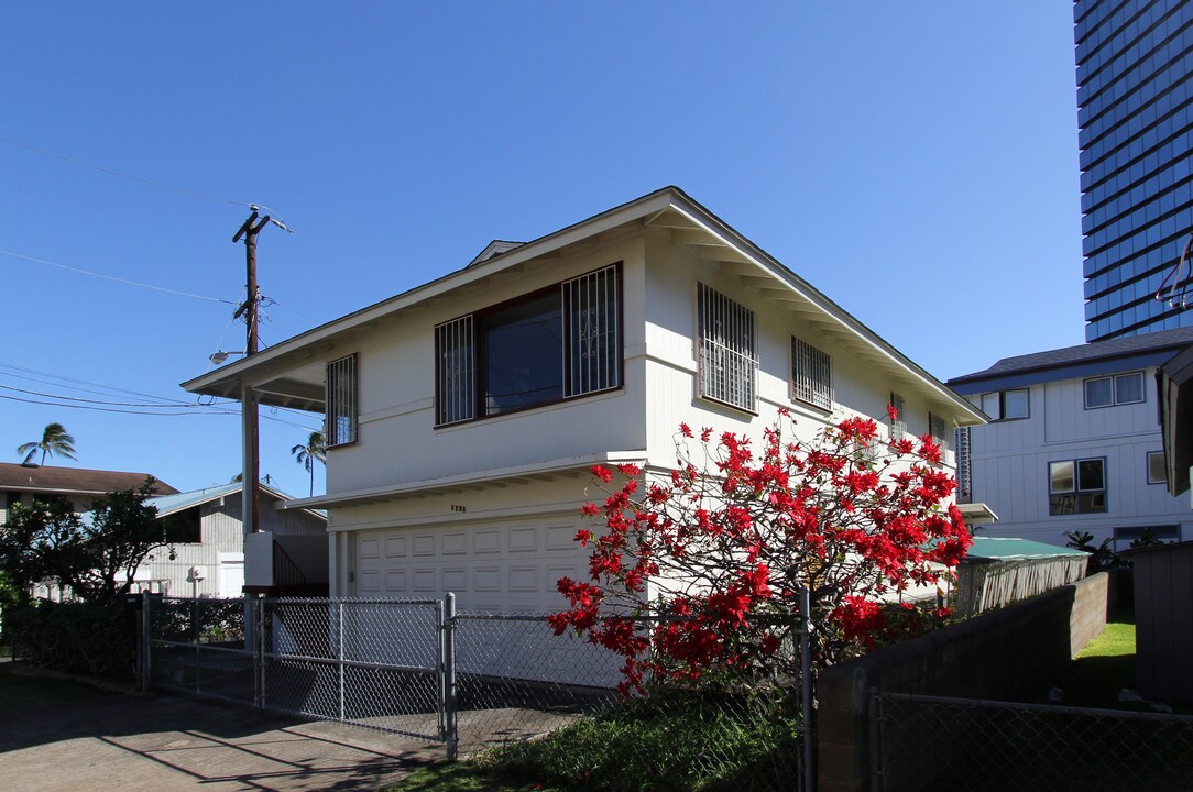 1731 B Fern St in Honolulu, HI - Building Photo